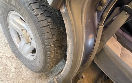 Toyota Land Cruiser Prado 90 рестайлинг, 2000 год, 1 270 000 рублей, 28 фотография