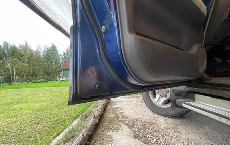 Toyota Land Cruiser Prado 90 рестайлинг, 2000 год, 1 270 000 рублей, 22 фотография