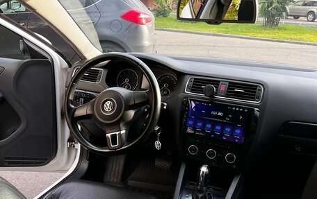 Volkswagen Jetta VI, 2012 год, 950 000 рублей, 9 фотография