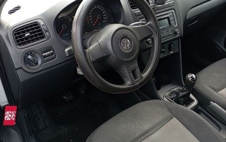 Volkswagen Polo VI (EU Market), 2013 год, 490 000 рублей, 8 фотография