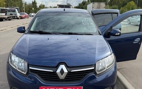 Renault Sandero II рестайлинг, 2017 год, 870 000 рублей, 2 фотография