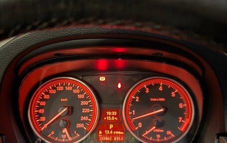 BMW 3 серия, 2010 год, 1 100 000 рублей, 13 фотография