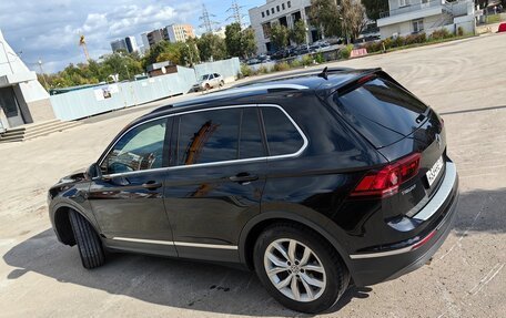 Volkswagen Tiguan II, 2018 год, 1 890 000 рублей, 3 фотография