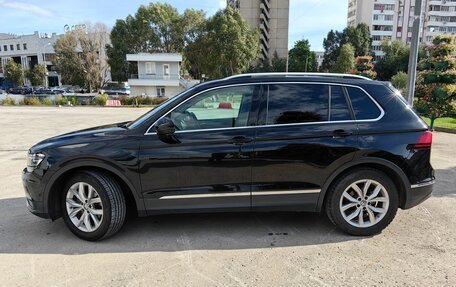 Volkswagen Tiguan II, 2018 год, 1 890 000 рублей, 2 фотография