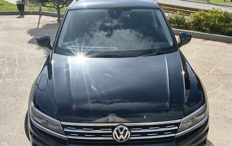 Volkswagen Tiguan II, 2018 год, 1 890 000 рублей, 9 фотография