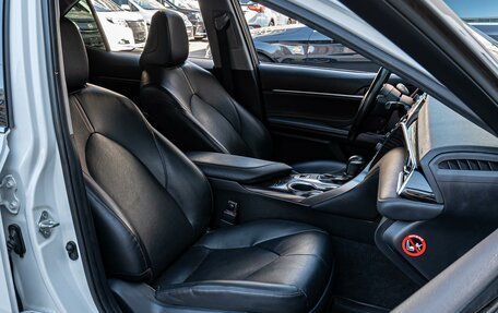 Toyota Camry, 2020 год, 2 980 000 рублей, 8 фотография