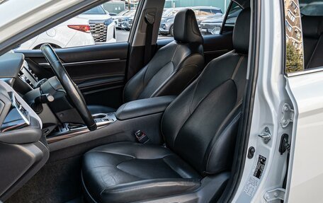 Toyota Camry, 2020 год, 2 980 000 рублей, 10 фотография