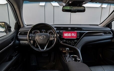Toyota Camry, 2020 год, 2 980 000 рублей, 6 фотография
