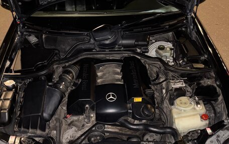 Mercedes-Benz E-Класс, 2001 год, 850 000 рублей, 2 фотография