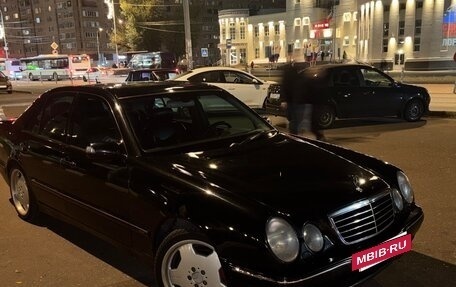 Mercedes-Benz E-Класс, 2001 год, 850 000 рублей, 8 фотография
