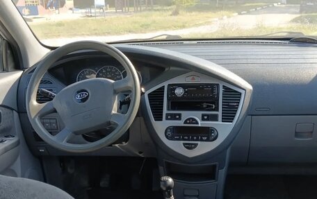 KIA Carens I (RS), 2006 год, 550 000 рублей, 7 фотография