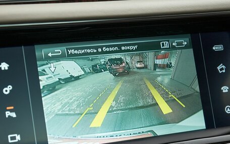 Land Rover Range Rover IV рестайлинг, 2016 год, 5 500 000 рублей, 28 фотография