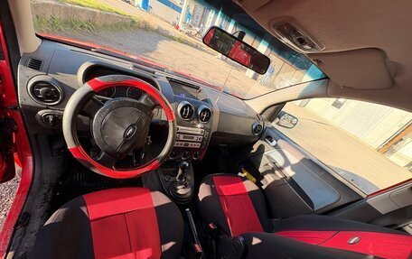 Ford Fusion I, 2005 год, 220 000 рублей, 9 фотография