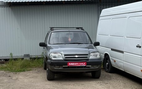 Chevrolet Niva I рестайлинг, 2005 год, 215 000 рублей, 1 фотография