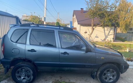 Chevrolet Niva I рестайлинг, 2005 год, 215 000 рублей, 6 фотография