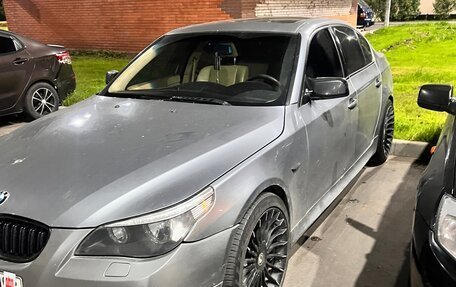 BMW 5 серия, 2003 год, 700 000 рублей, 2 фотография