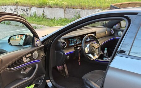 Mercedes-Benz E-Класс, 2019 год, 3 750 000 рублей, 9 фотография