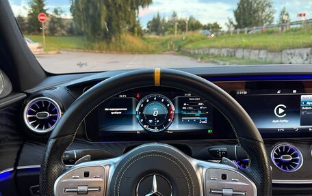 Mercedes-Benz E-Класс, 2019 год, 3 750 000 рублей, 12 фотография