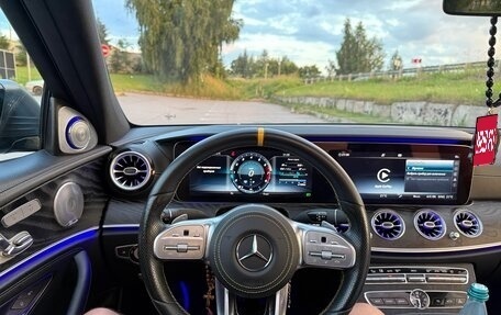 Mercedes-Benz E-Класс, 2019 год, 3 750 000 рублей, 11 фотография