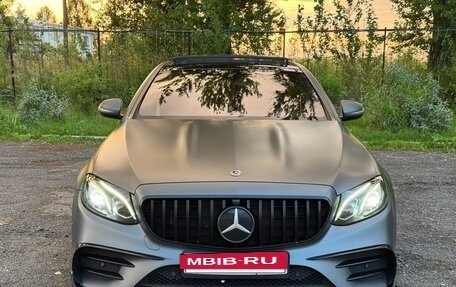 Mercedes-Benz E-Класс, 2019 год, 3 750 000 рублей, 13 фотография