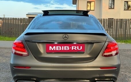 Mercedes-Benz E-Класс, 2019 год, 3 750 000 рублей, 16 фотография