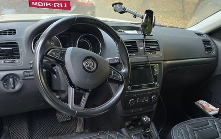 Skoda Yeti I рестайлинг, 2017 год, 1 350 000 рублей, 8 фотография