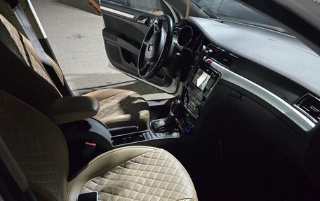 Skoda Superb III рестайлинг, 2015 год, 1 300 000 рублей, 8 фотография