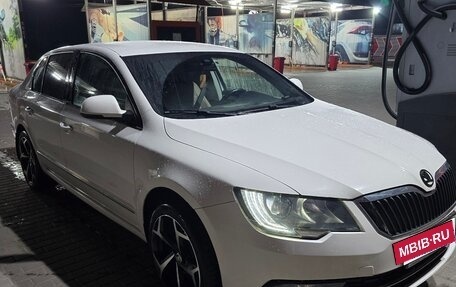 Skoda Superb III рестайлинг, 2015 год, 1 300 000 рублей, 2 фотография