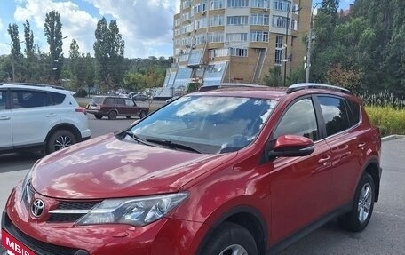Toyota RAV4, 2014 год, 1 850 000 рублей, 3 фотография
