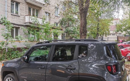 Jeep Renegade I рестайлинг, 2022 год, 2 490 000 рублей, 11 фотография