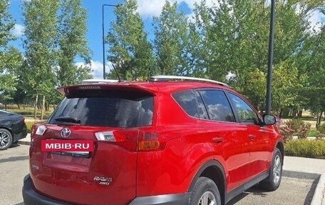Toyota RAV4, 2014 год, 1 850 000 рублей, 5 фотография