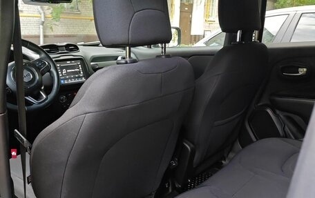Jeep Renegade I рестайлинг, 2022 год, 2 490 000 рублей, 14 фотография