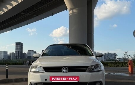 Volkswagen Jetta VI, 2014 год, 749 000 рублей, 3 фотография