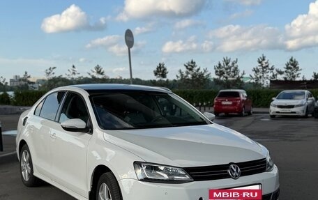 Volkswagen Jetta VI, 2014 год, 749 000 рублей, 2 фотография