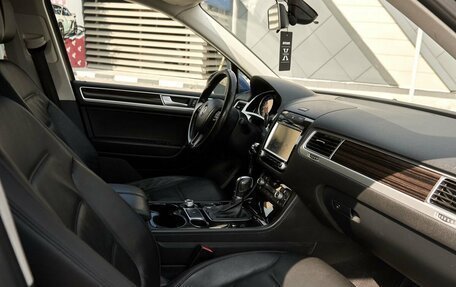 Volkswagen Touareg III, 2014 год, 2 280 000 рублей, 6 фотография