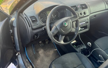 Skoda Fabia II, 2010 год, 370 000 рублей, 2 фотография
