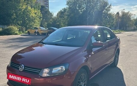 Volkswagen Polo VI (EU Market), 2012 год, 710 000 рублей, 2 фотография