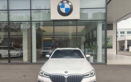 BMW 5 серия, 2023 год, 5 600 000 рублей, 2 фотография