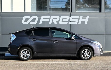 Toyota Prius, 2011 год, 949 000 рублей, 5 фотография