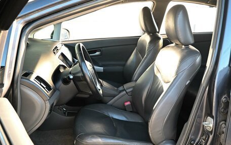 Toyota Prius, 2011 год, 949 000 рублей, 10 фотография
