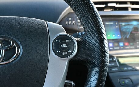 Toyota Prius, 2011 год, 949 000 рублей, 18 фотография