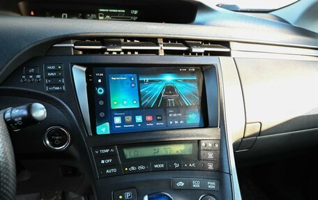 Toyota Prius, 2011 год, 949 000 рублей, 21 фотография