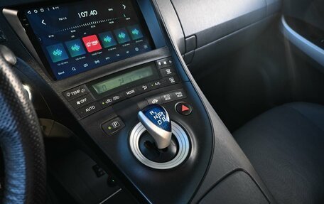 Toyota Prius, 2011 год, 949 000 рублей, 24 фотография