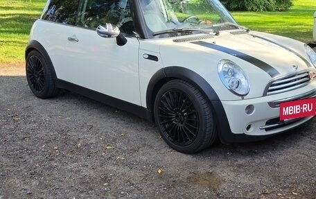 MINI Hatch, 2006 год, 531 000 рублей, 3 фотография