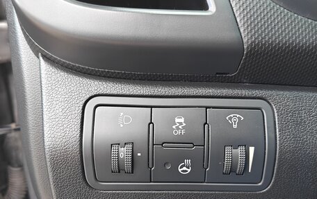 Hyundai Solaris II рестайлинг, 2015 год, 930 000 рублей, 11 фотография