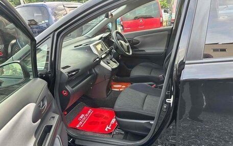 Toyota Wish II, 2012 год, 958 000 рублей, 10 фотография
