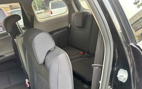 Toyota Wish II, 2012 год, 958 000 рублей, 25 фотография