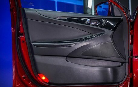 Hyundai Sonata VI, 2012 год, 1 049 000 рублей, 15 фотография