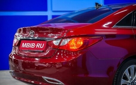 Hyundai Sonata VI, 2012 год, 1 049 000 рублей, 21 фотография