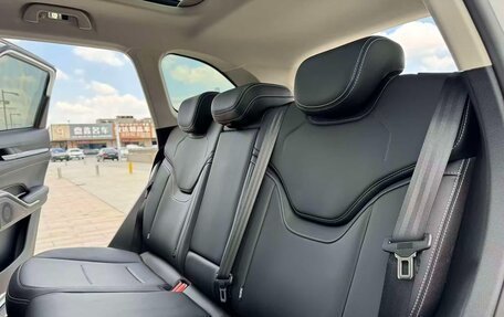 Haval H6, 2023 год, 1 050 000 рублей, 17 фотография